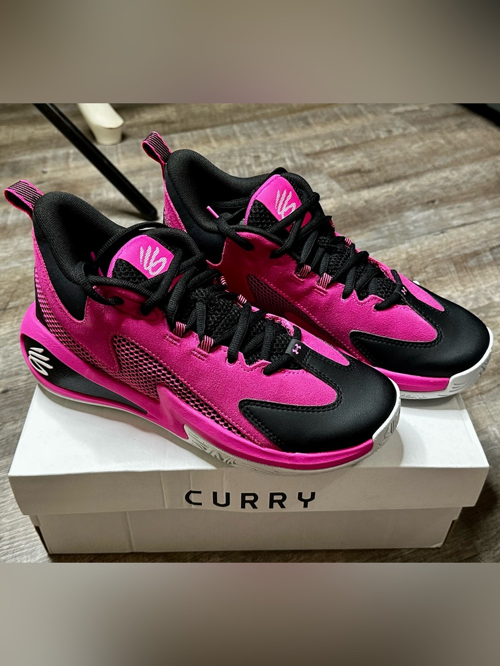 Under Armour Curry 3Z 25 SDE Low-Top Basketball Shoes - Pink/Black